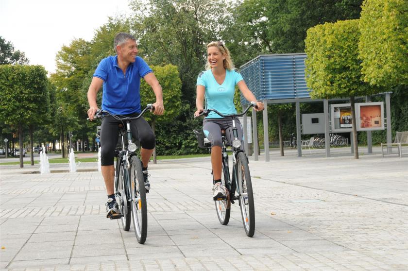 Radfahrer auf dem Kurplatz